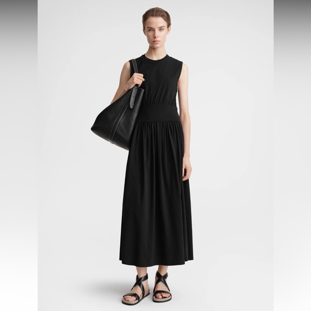 New Toteme black sleeveless cotton tee midi dress